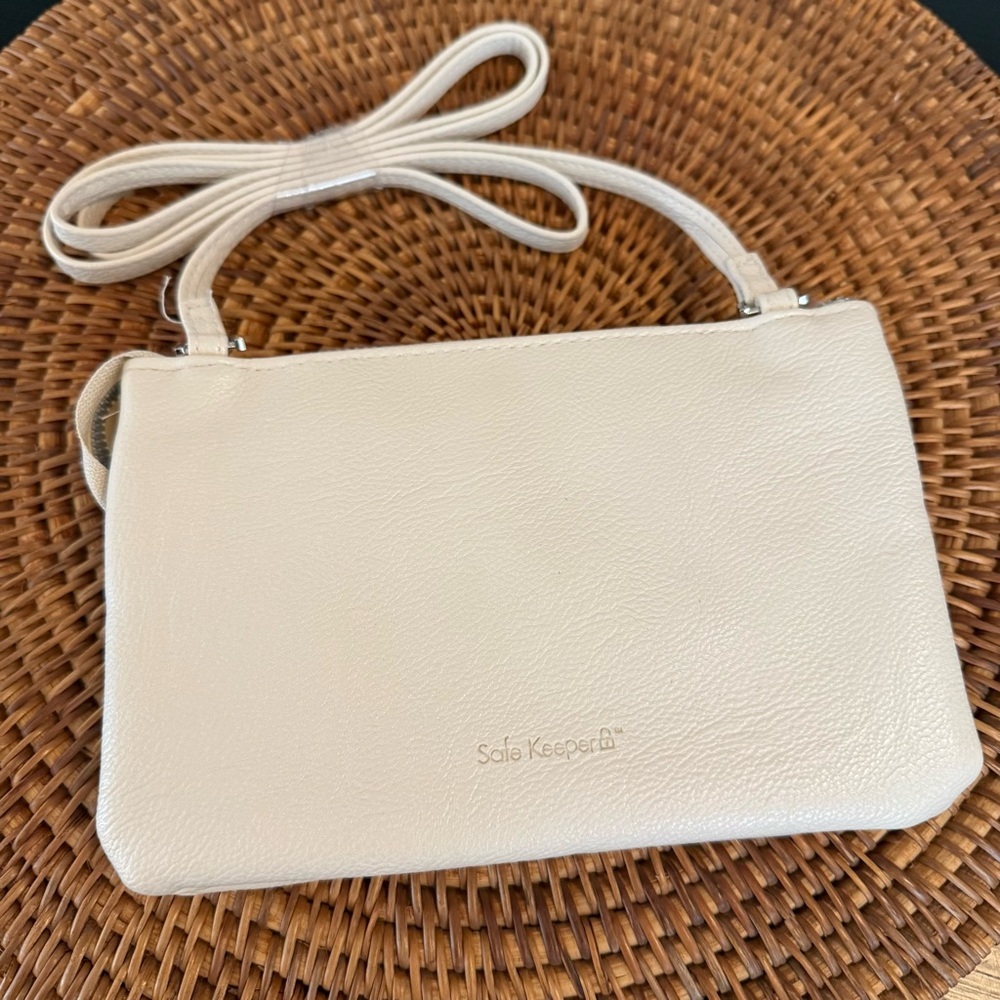 Safekeeper Sleek Cream Crossbody Bag‎ new travel